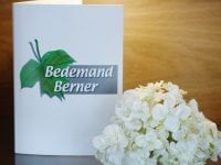 Kister bliver til nye træer hos Bedemand Berner