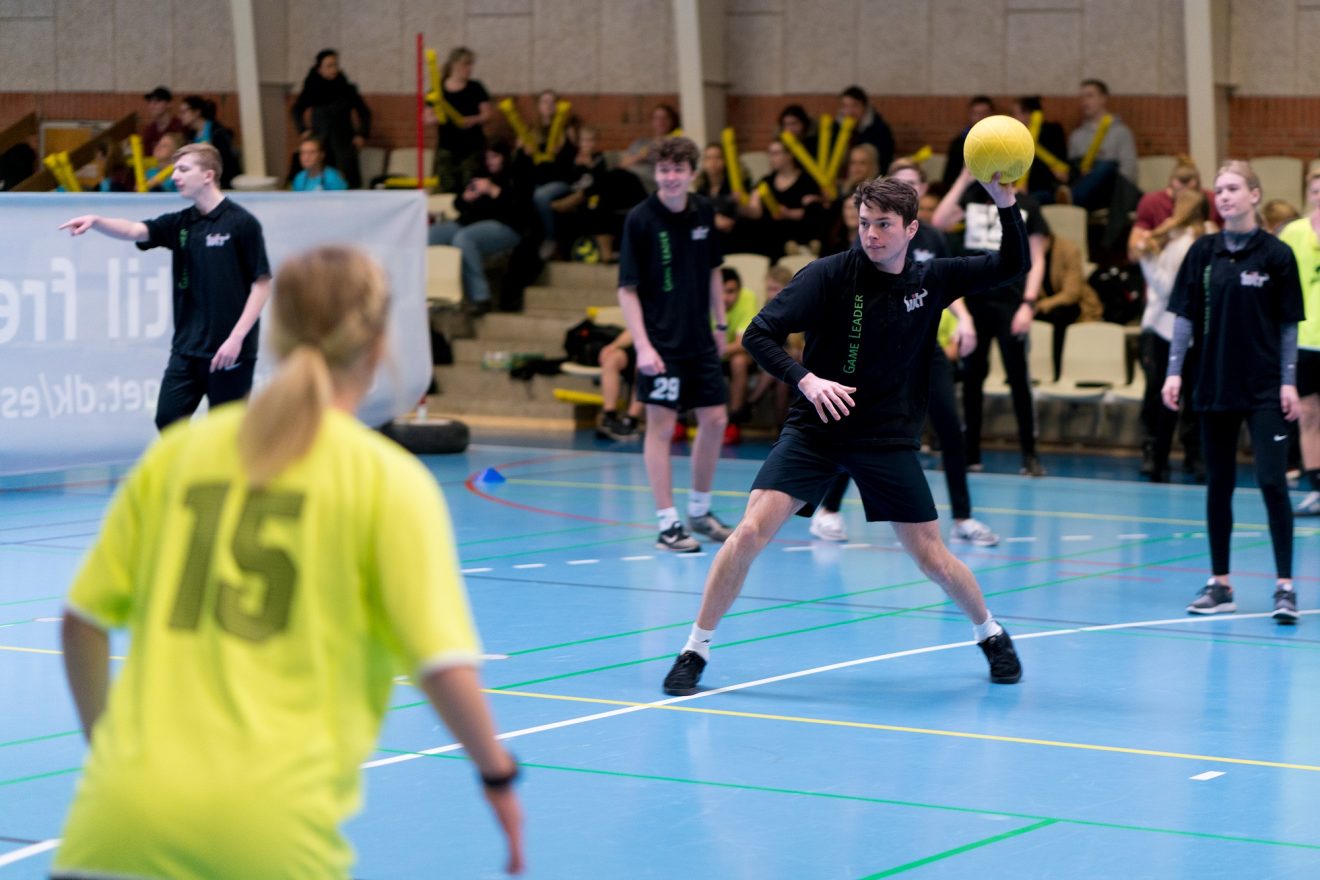Samarbejde skaber motion for elever og lærere på Roskilde Tekniske Skole